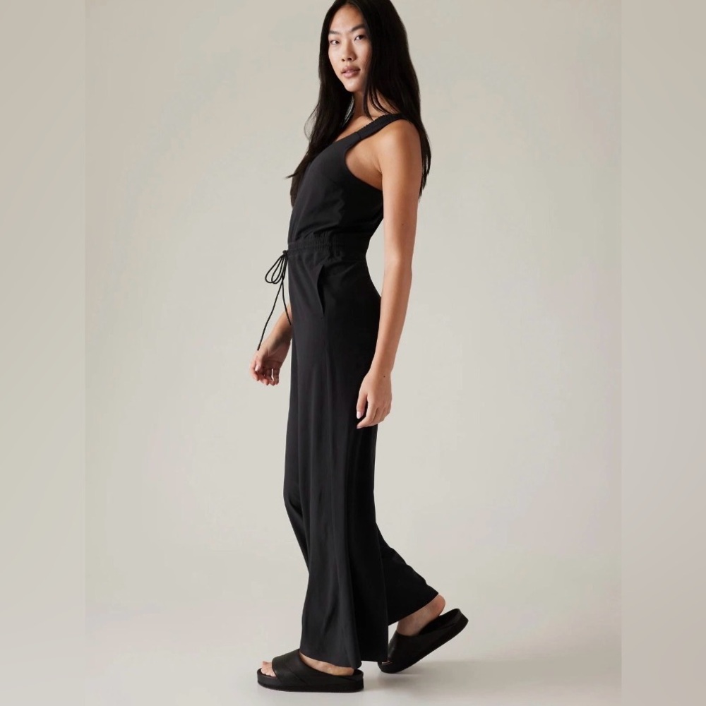 Athleta Black Sleeveless Drawstring Jumpsuit